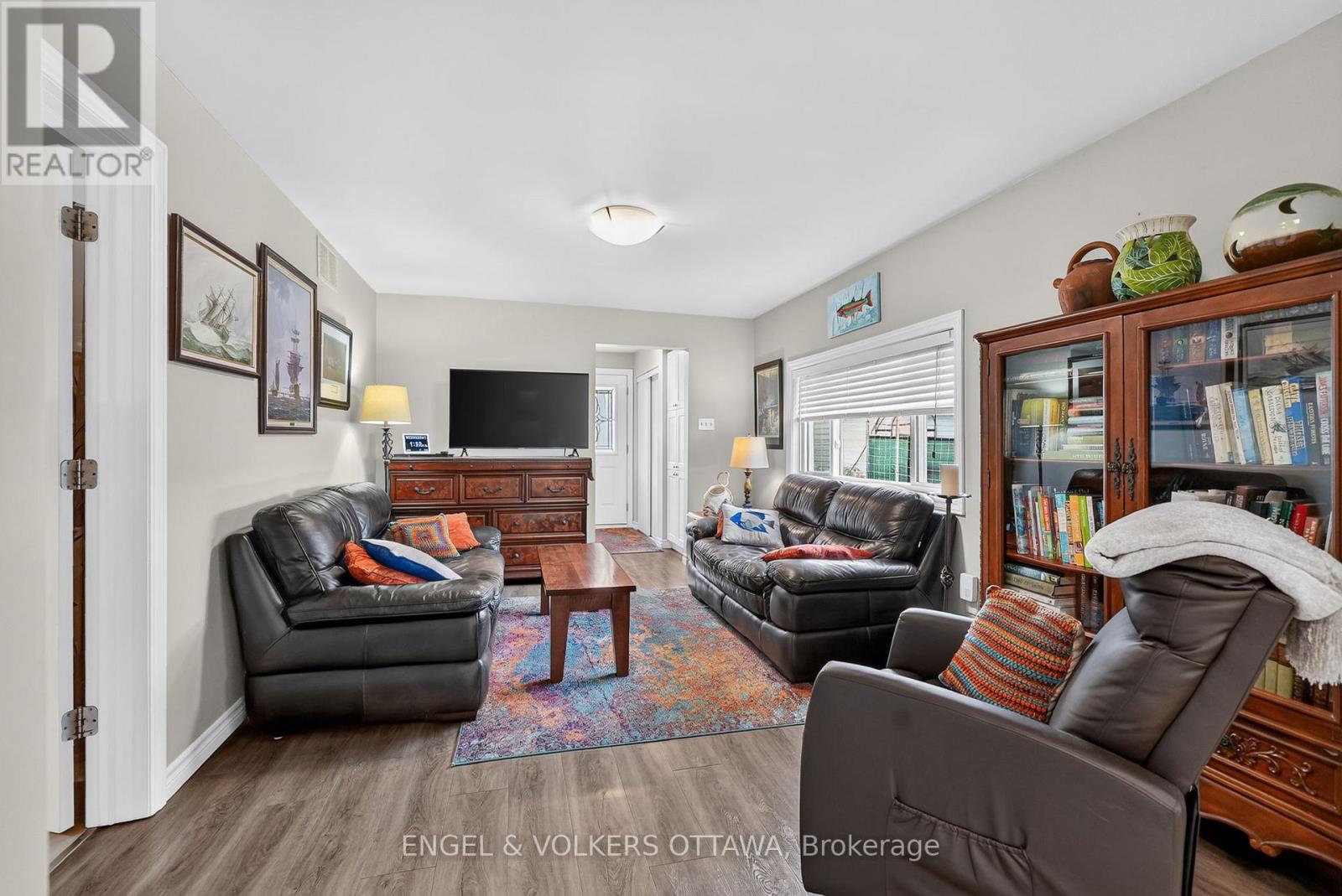 131 BAY STREET - 7