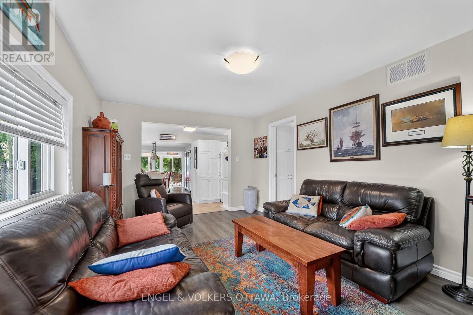 131 BAY STREET - 8