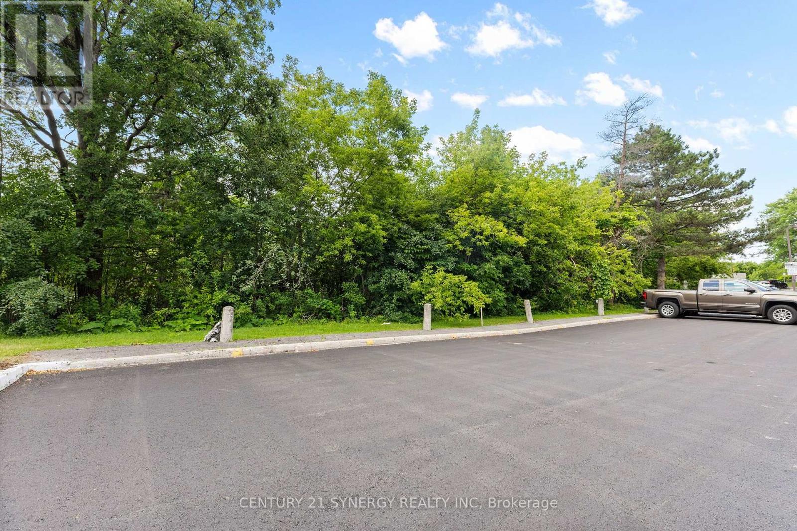 #412 6470 BILBERRY DRIVE - 24