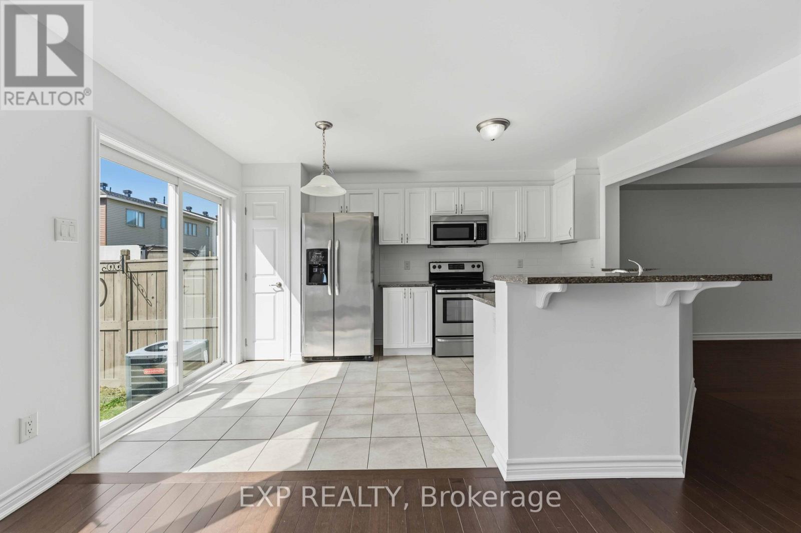 82 BUFFALOGRASS CRESCENT - 13