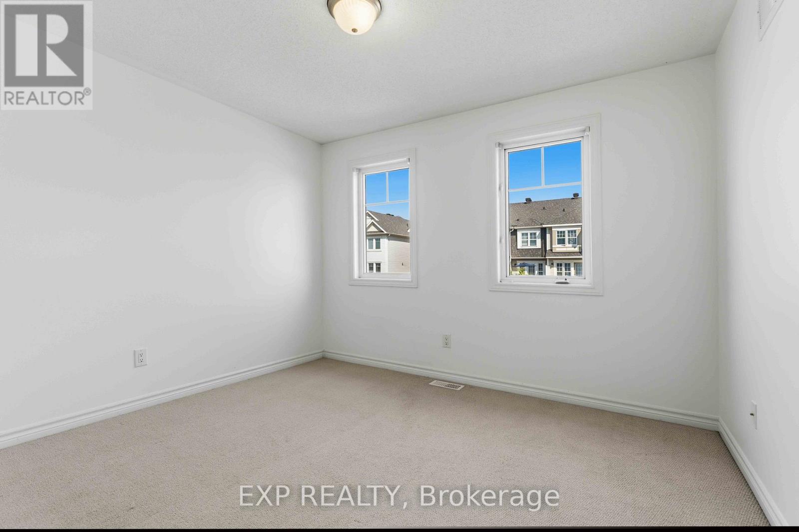82 BUFFALOGRASS CRESCENT - 28