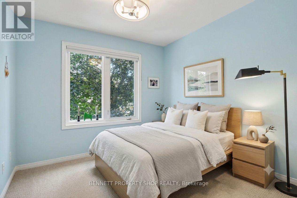 #B 2 MAPLE RIDGE CRESCENT - 12