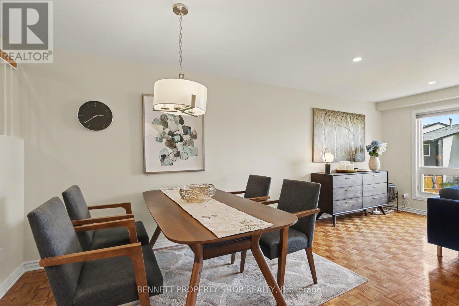 #B 2 MAPLE RIDGE CRESCENT - 4