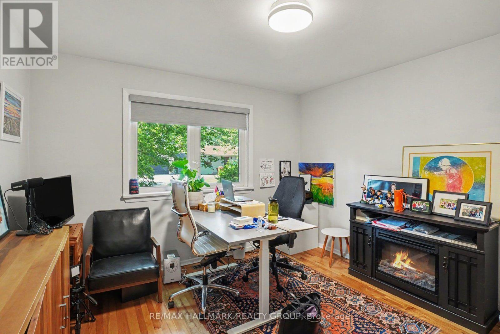 657 GOLDEN AVENUE - 15