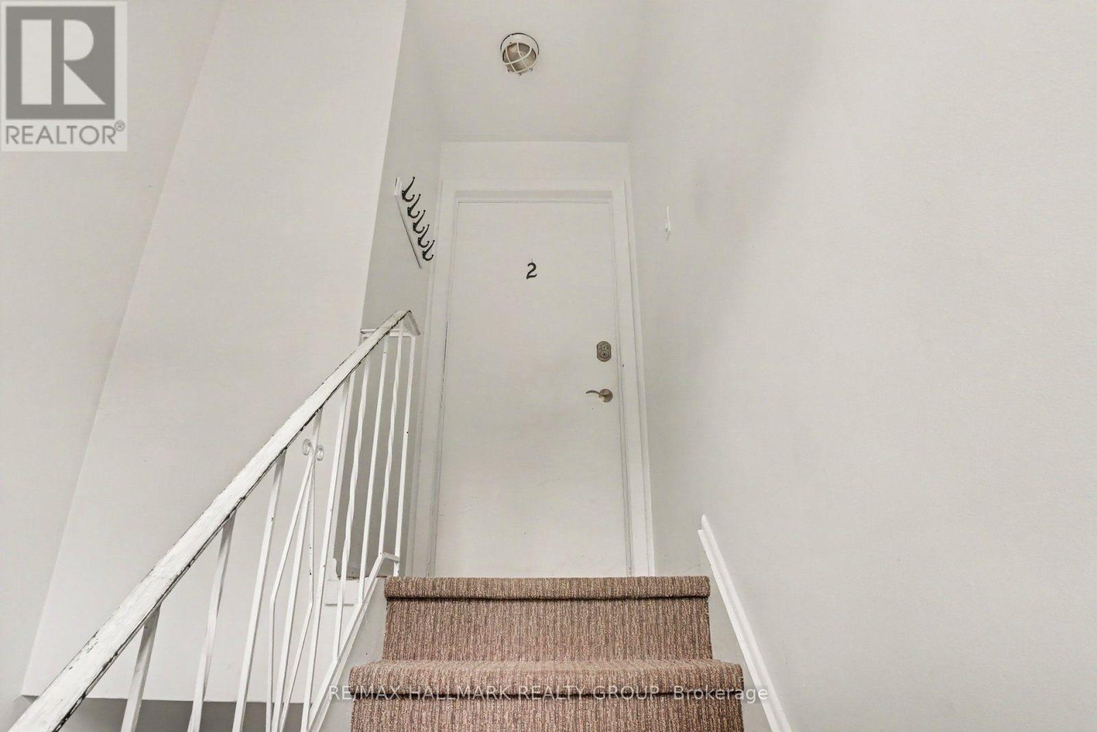 657 GOLDEN AVENUE - 19