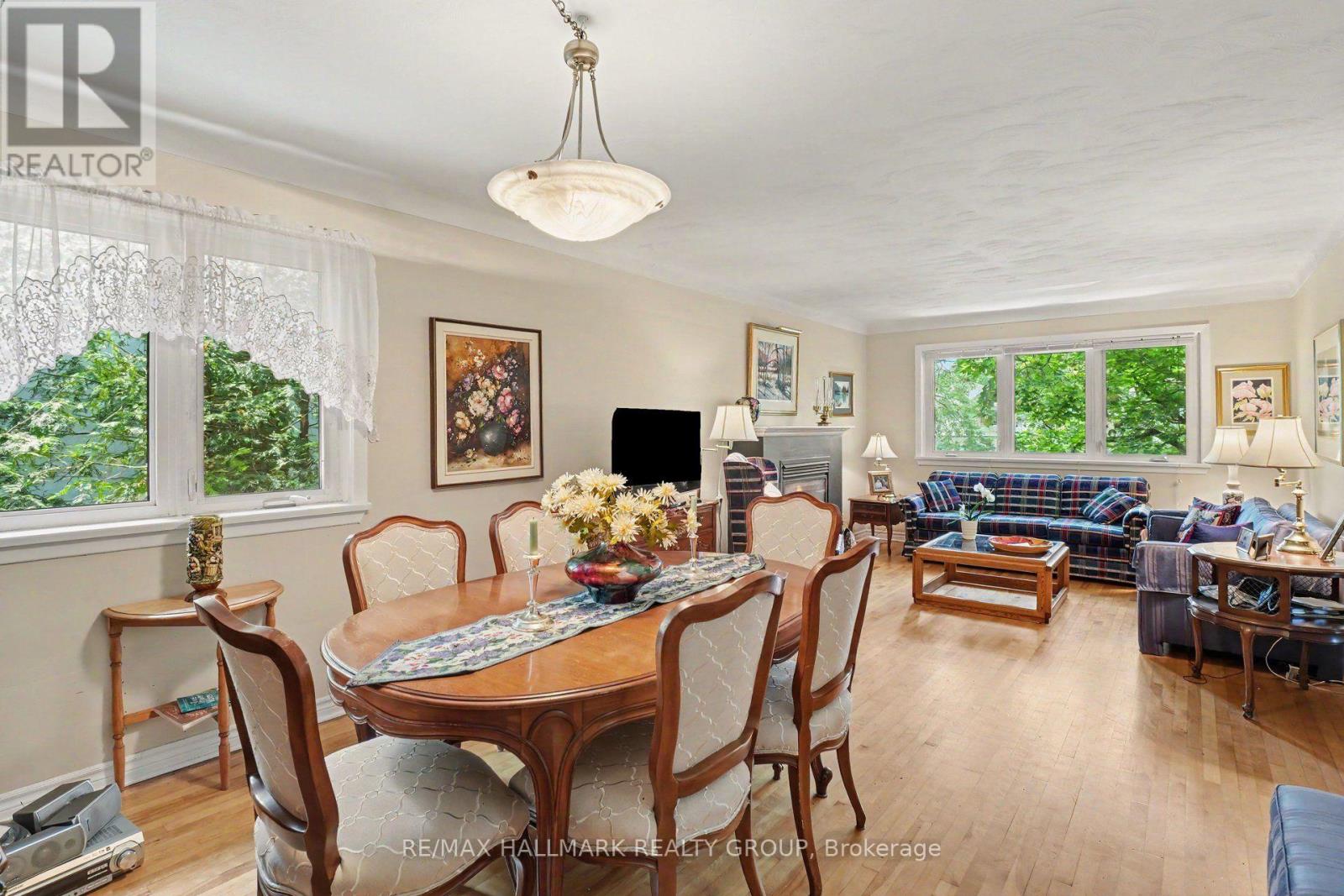 657 GOLDEN AVENUE - 23