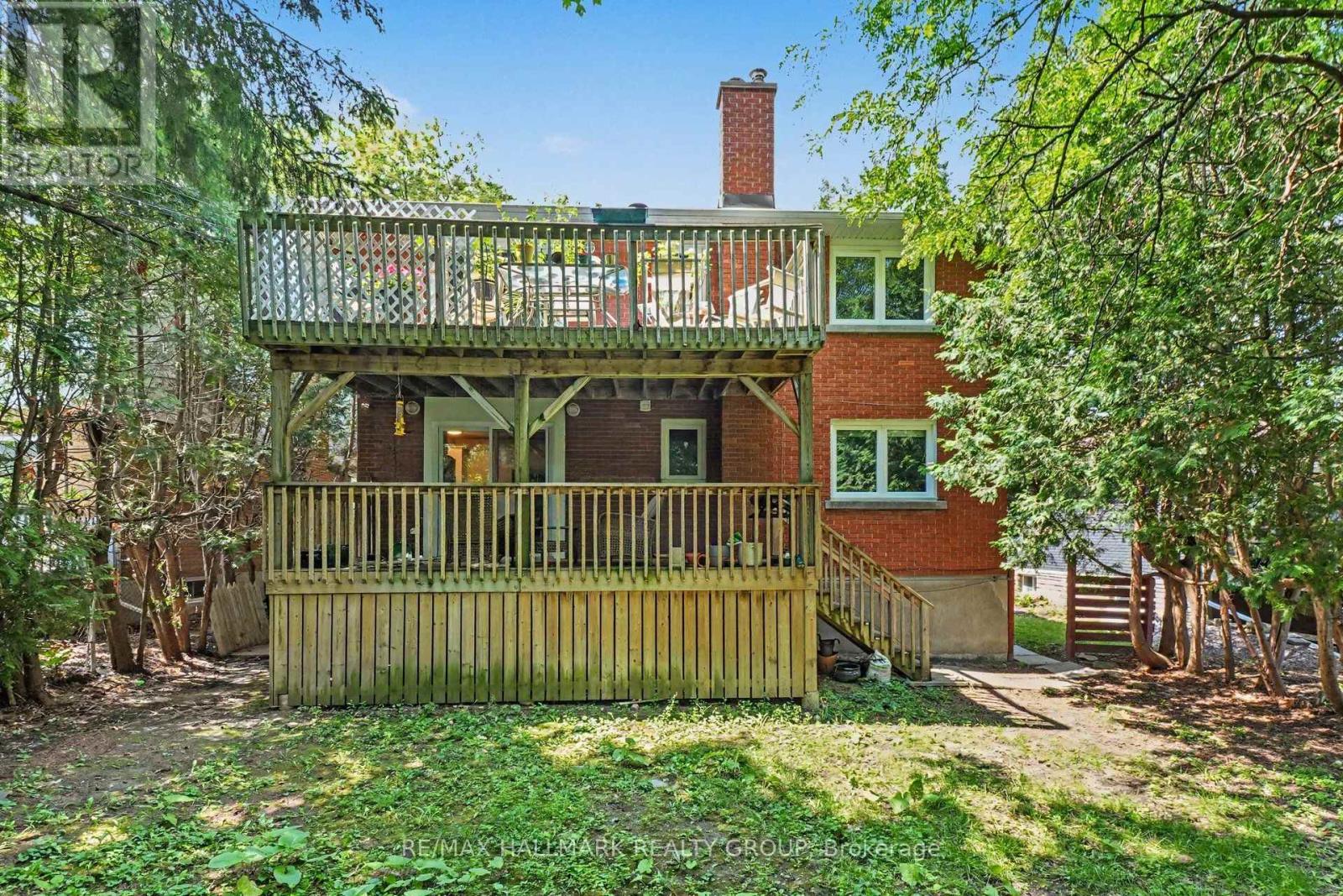 657 GOLDEN AVENUE - 29