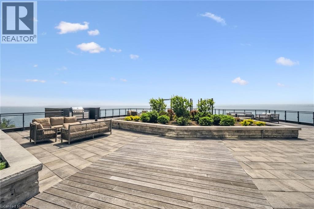 #202 2060 LAKESHORE Road - 15