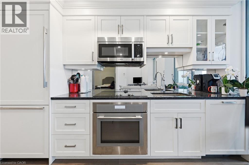 #202 2060 LAKESHORE Road - 26