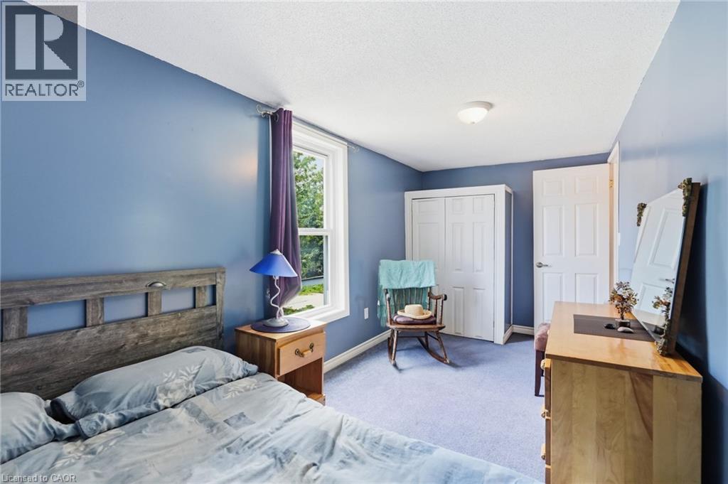 18 PROVINCE Street N - 23
