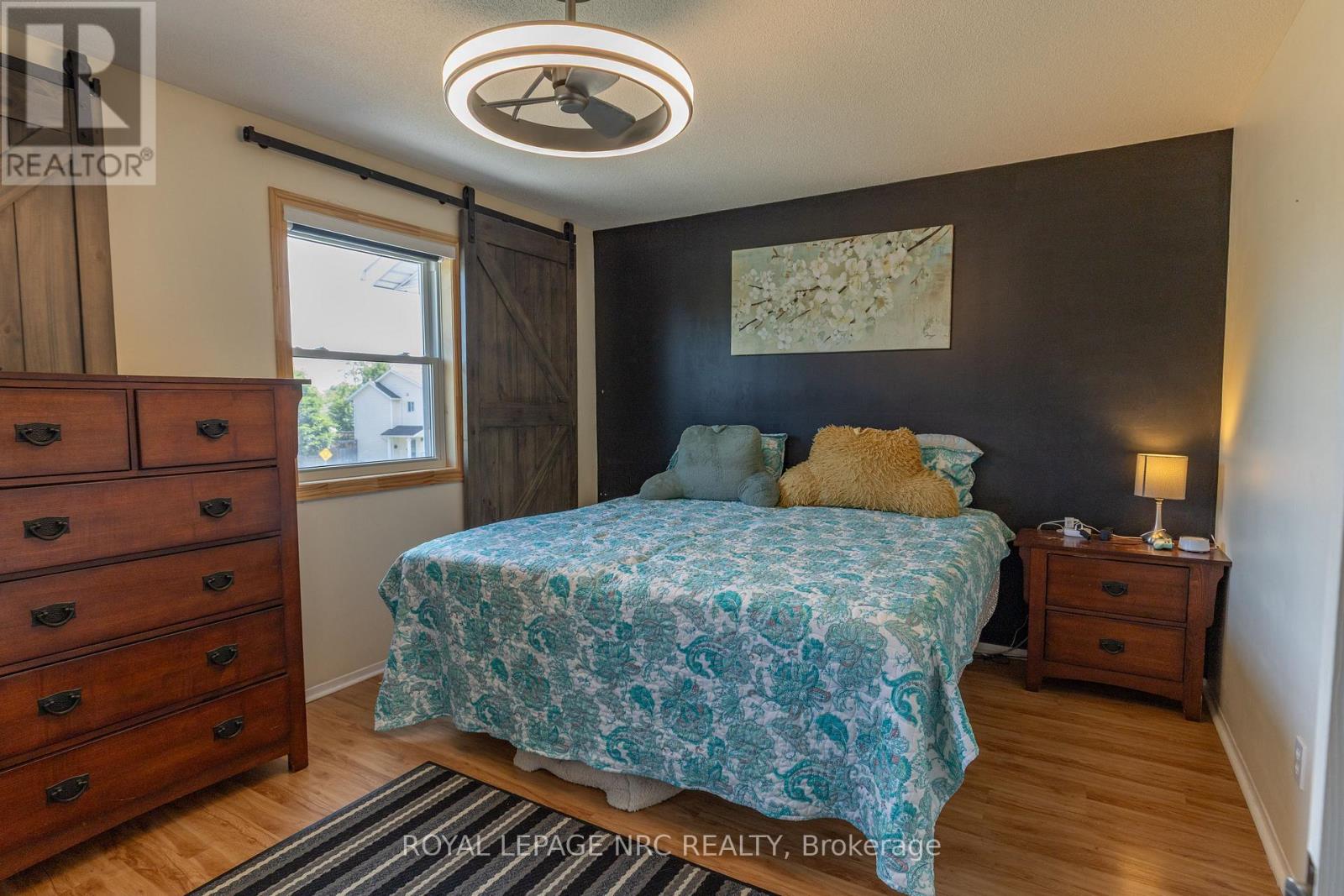 215 WINDSOR STREET - 14