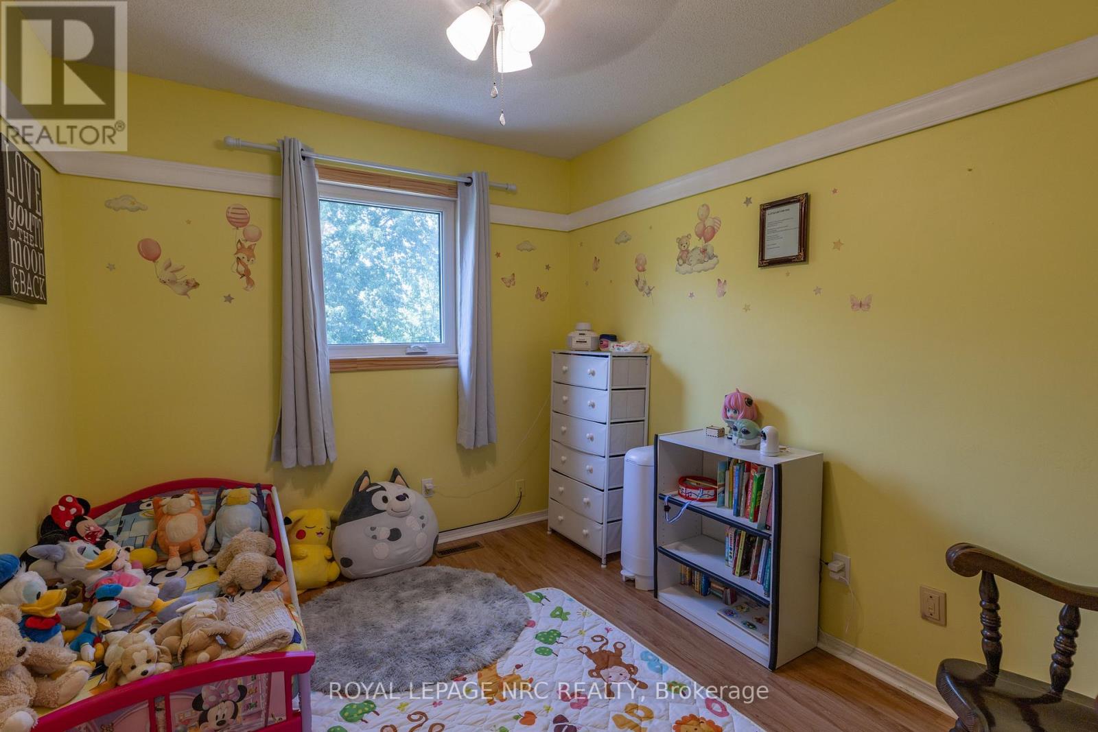 215 WINDSOR STREET - 16