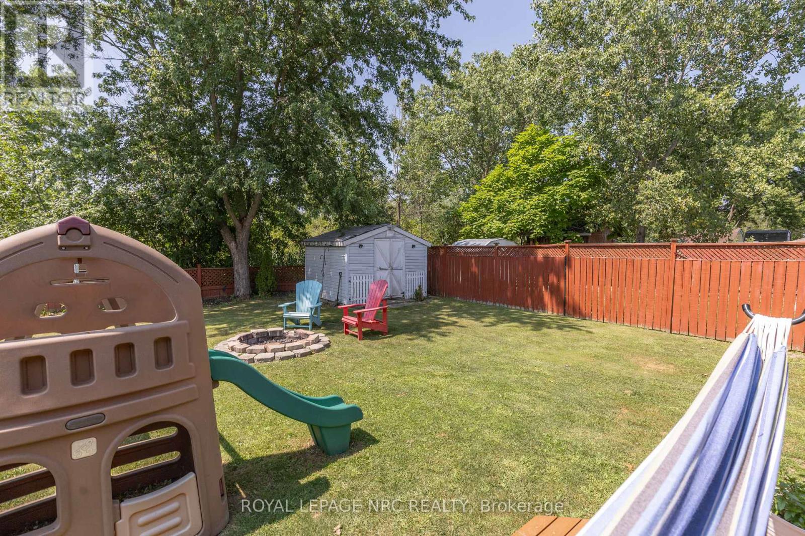 215 WINDSOR STREET - 27