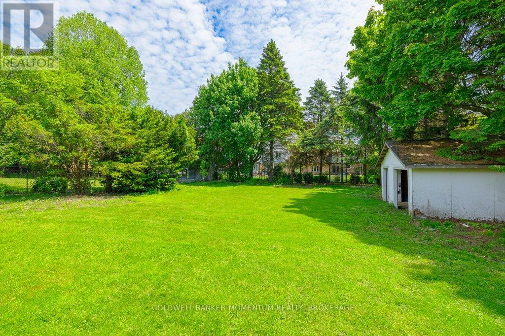1105 HAIST STREET - 36