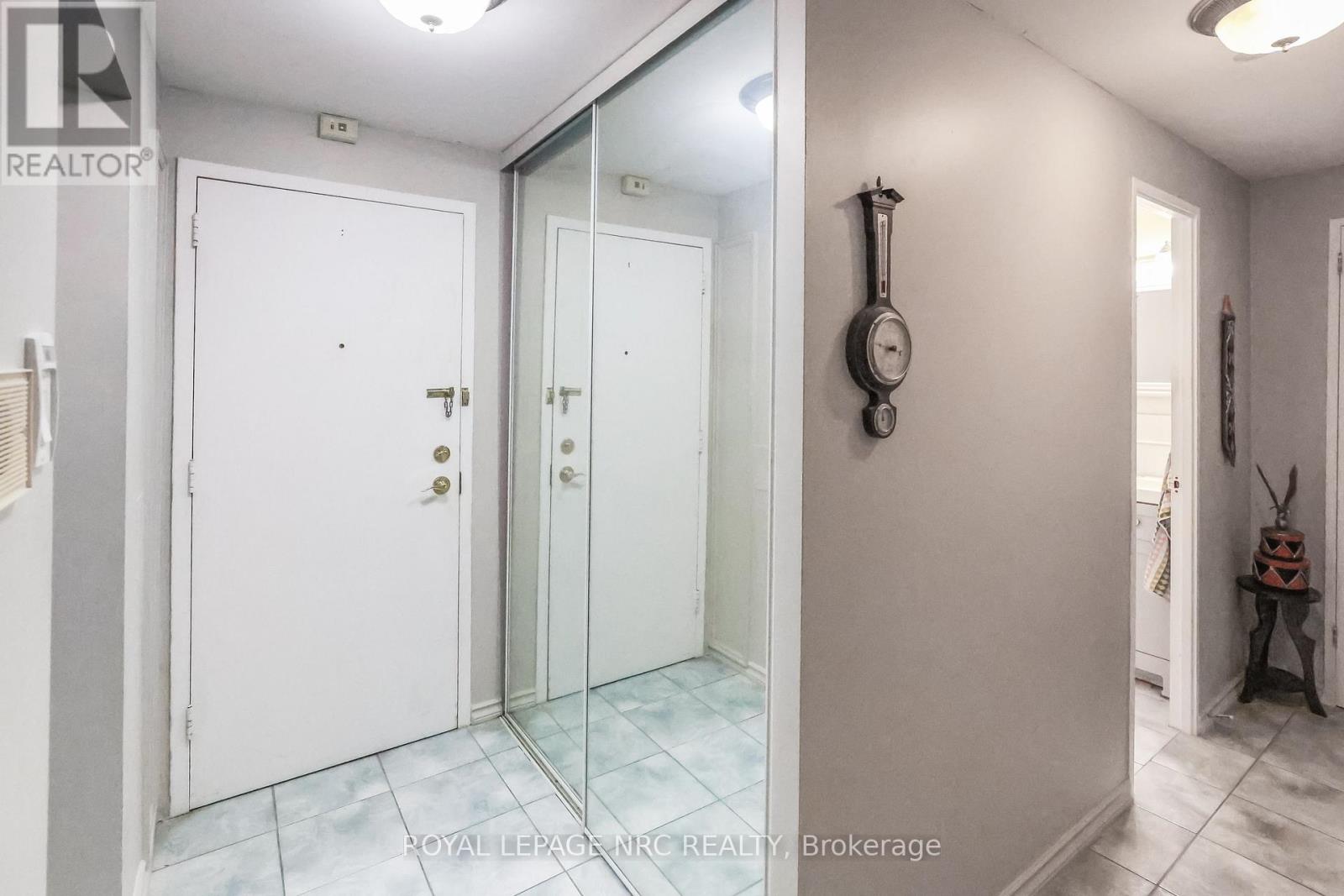 #208 264 GRANTHAM AVENUE N - 19