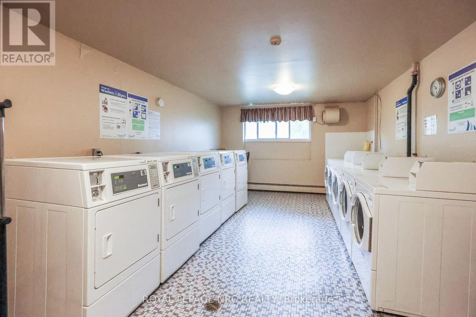 #208 264 GRANTHAM AVENUE N - 22