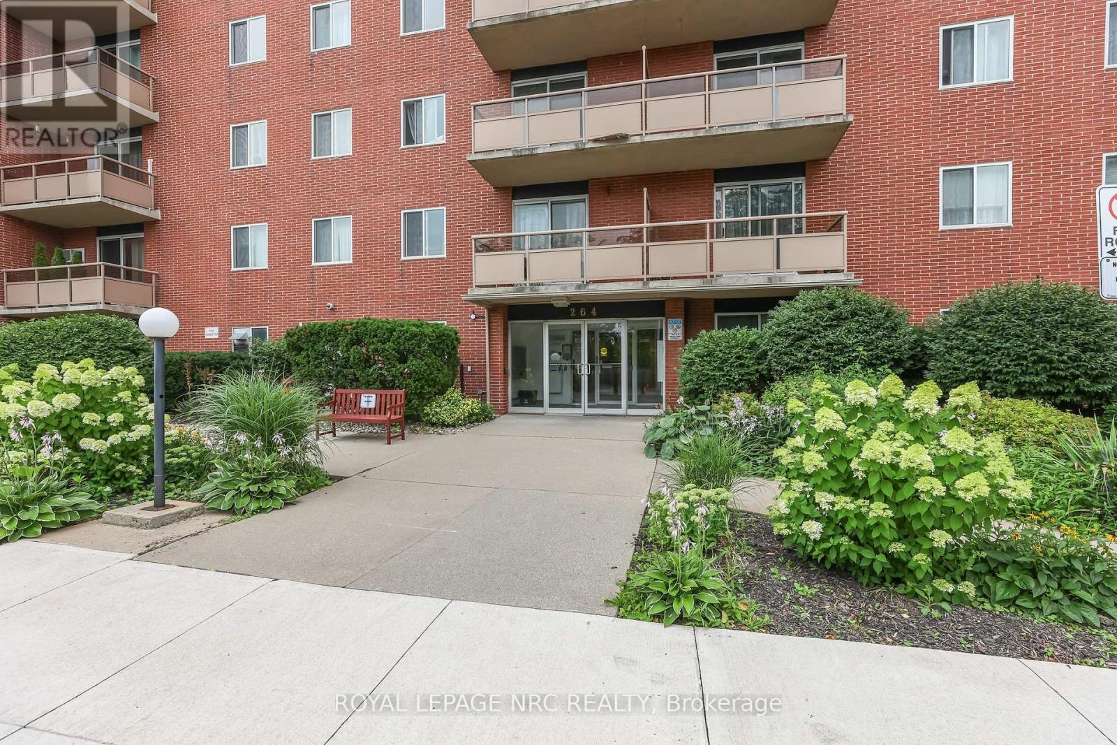 #208 264 GRANTHAM AVENUE N - 23