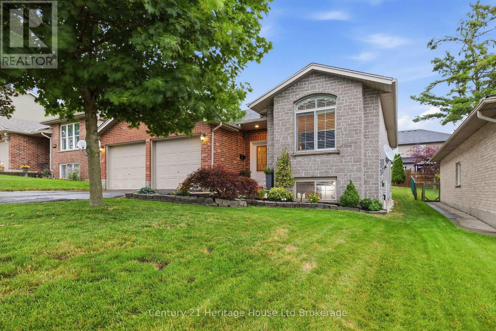 22 HILLSIDE ROAD - 1
