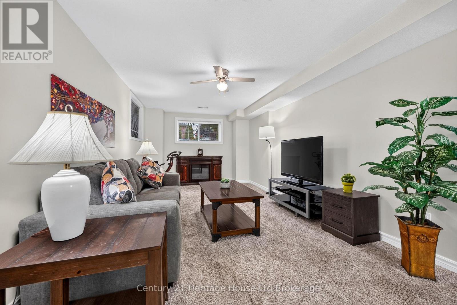 22 HILLSIDE ROAD - 20