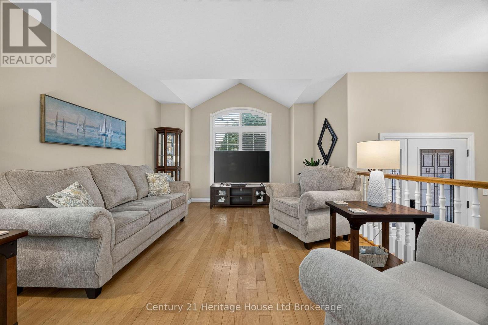 22 HILLSIDE ROAD - 5