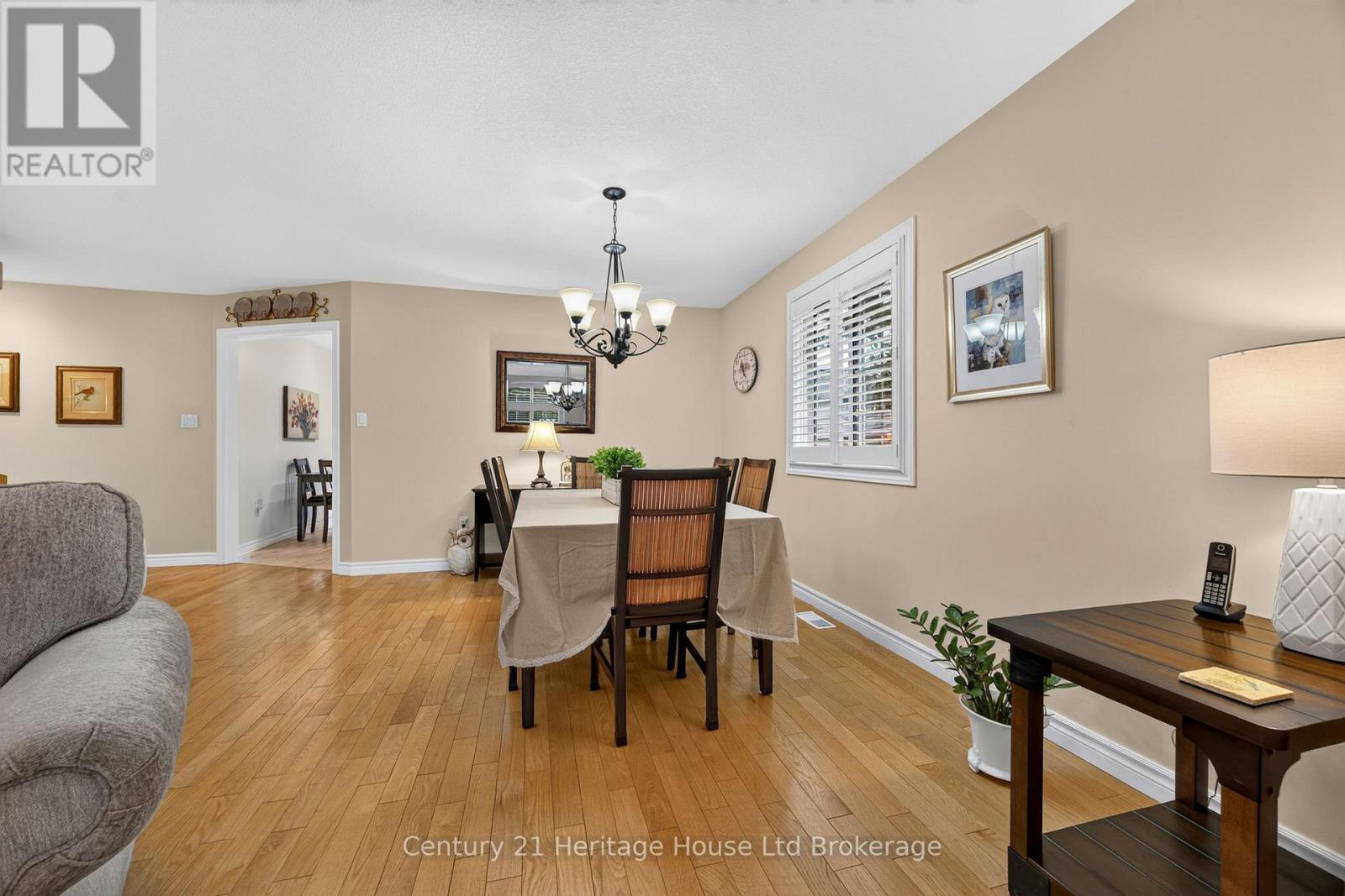 22 HILLSIDE ROAD - 7