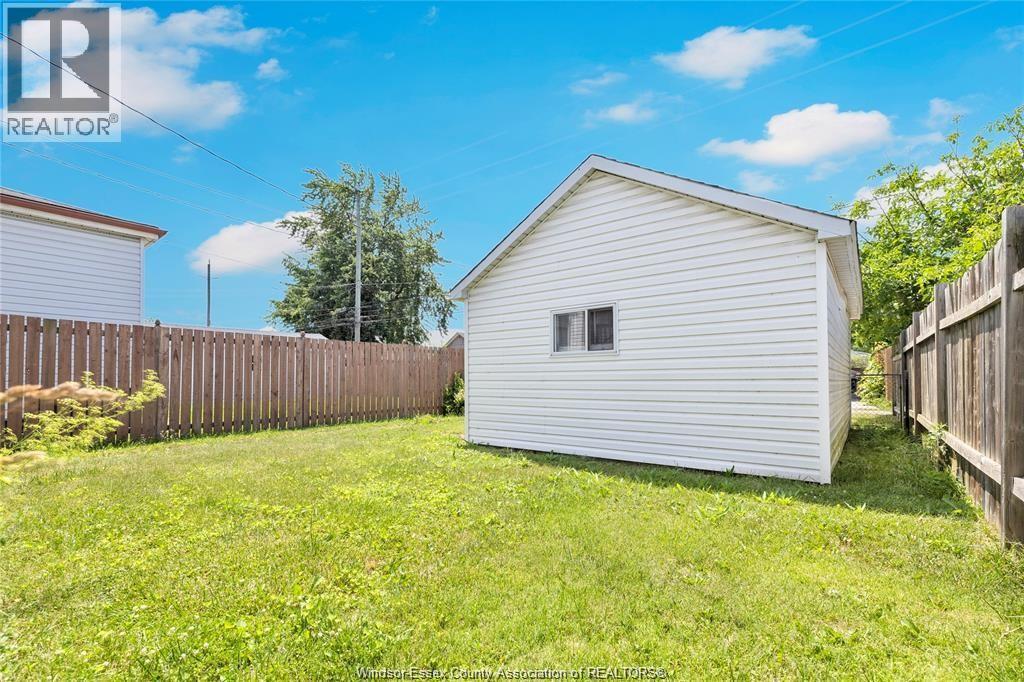 1439 Henry Ford Centre DRIVE - 22