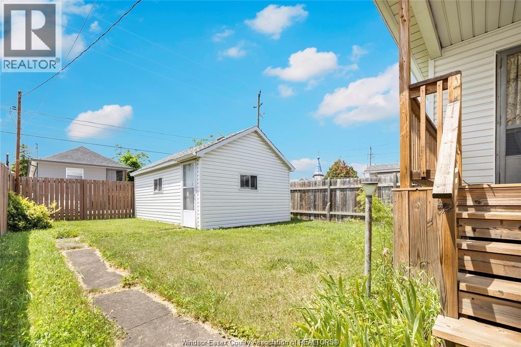 1439 Henry Ford Centre DRIVE - 23