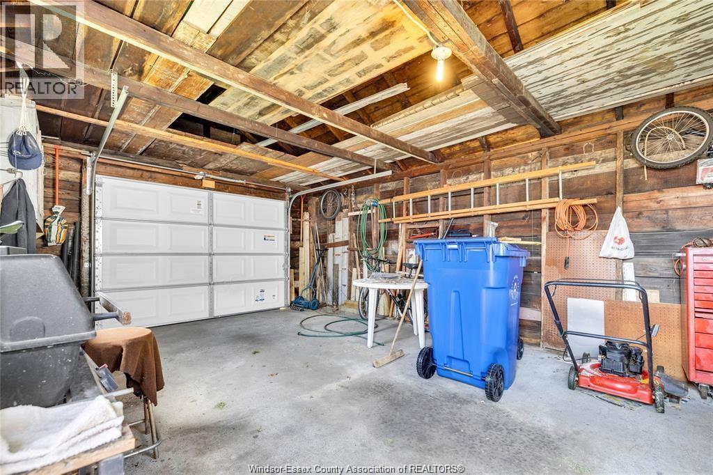 1439 Henry Ford Centre DRIVE - 24