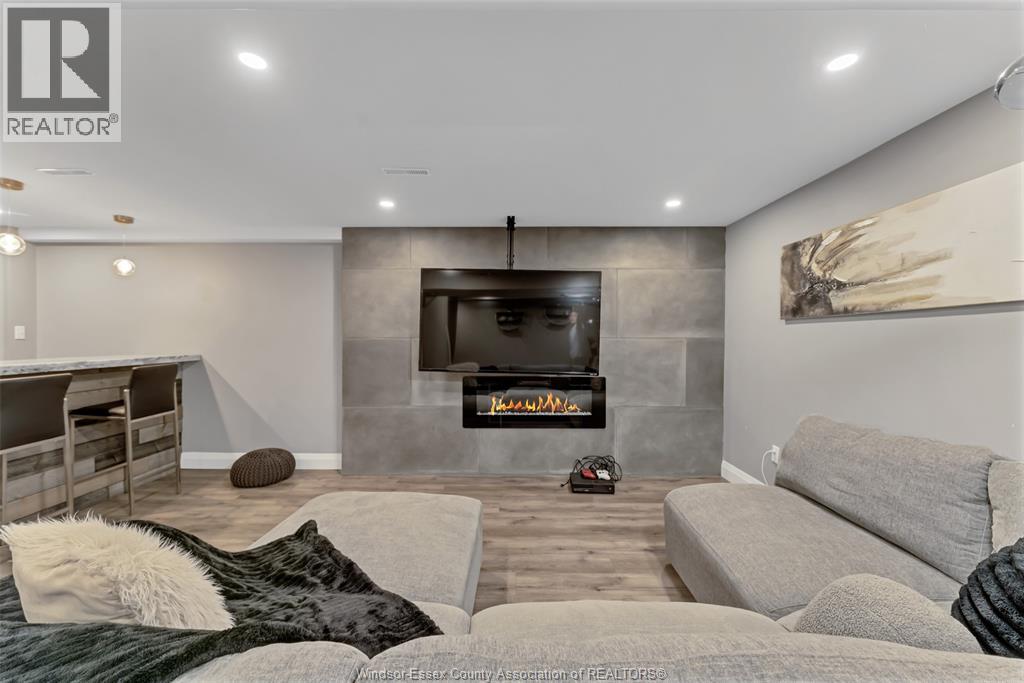 10742 ATWATER - 16