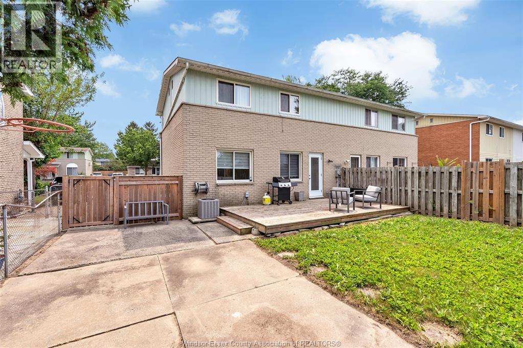 10742 ATWATER - 24