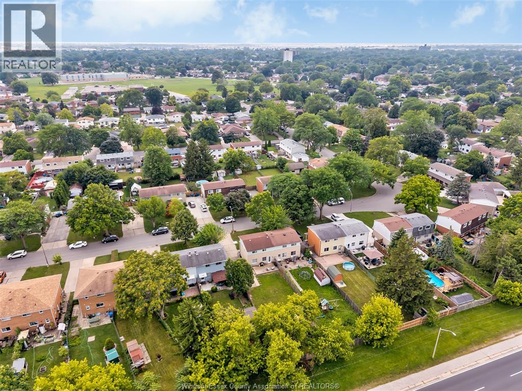 10742 ATWATER - 29