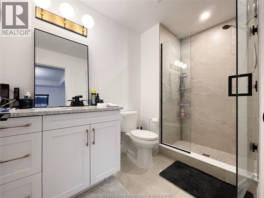 #404 3817 Howard AVENUE - 9