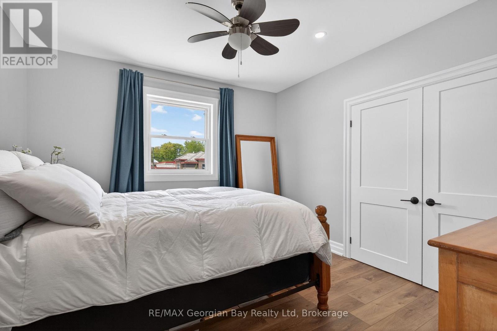 449 PARK STREET - 23