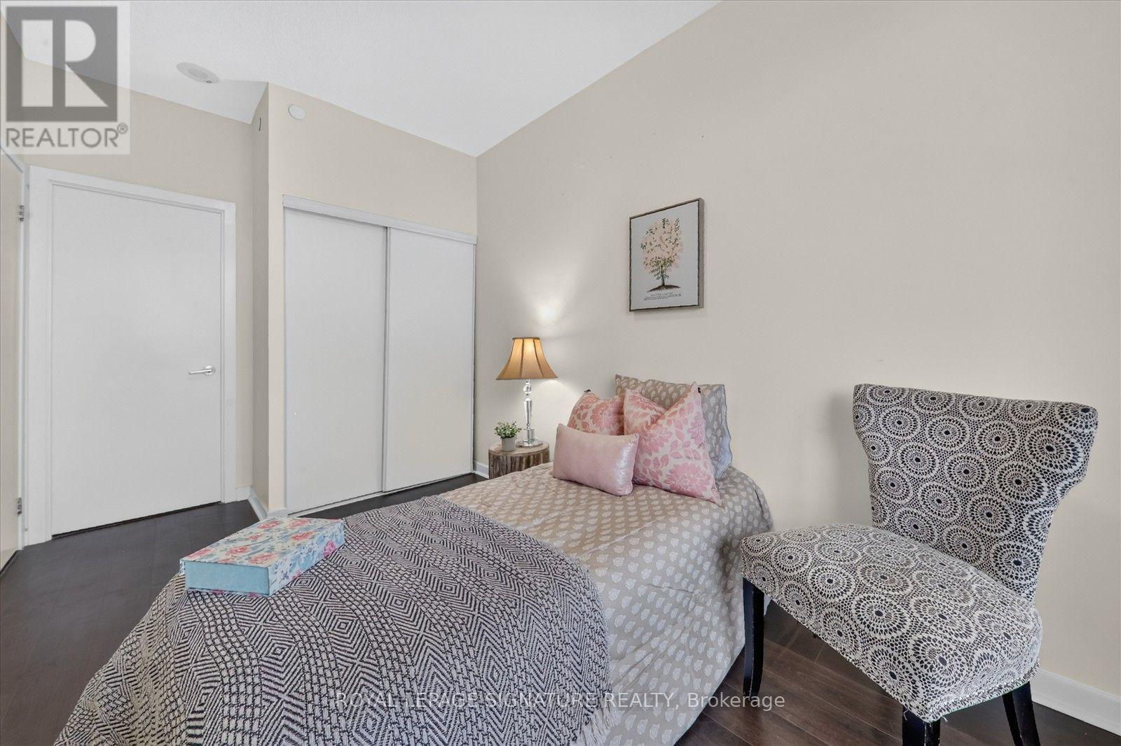 #2112 66 FOREST MANOR ROAD - 22