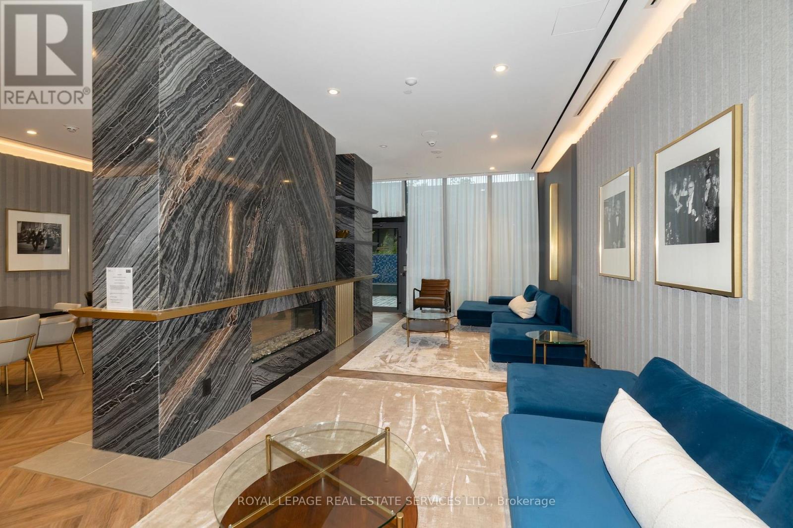 #201 500 DUPONT STREET - 16