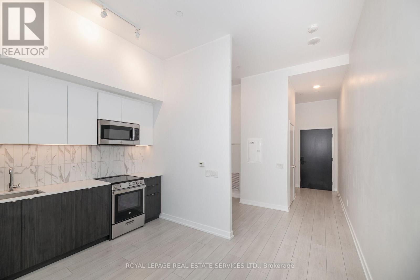 #201 500 DUPONT STREET - 5