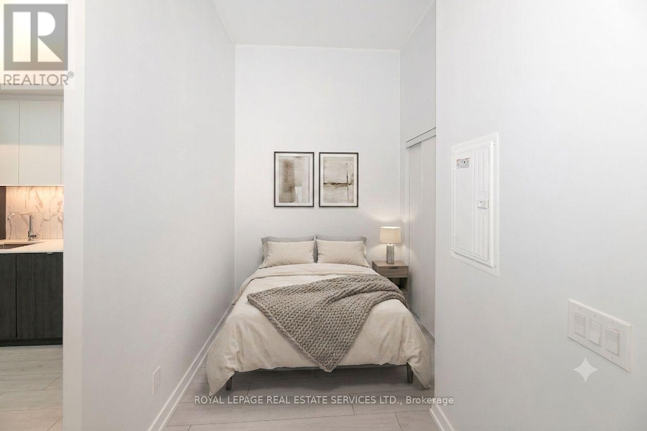 #201 500 DUPONT STREET - 9