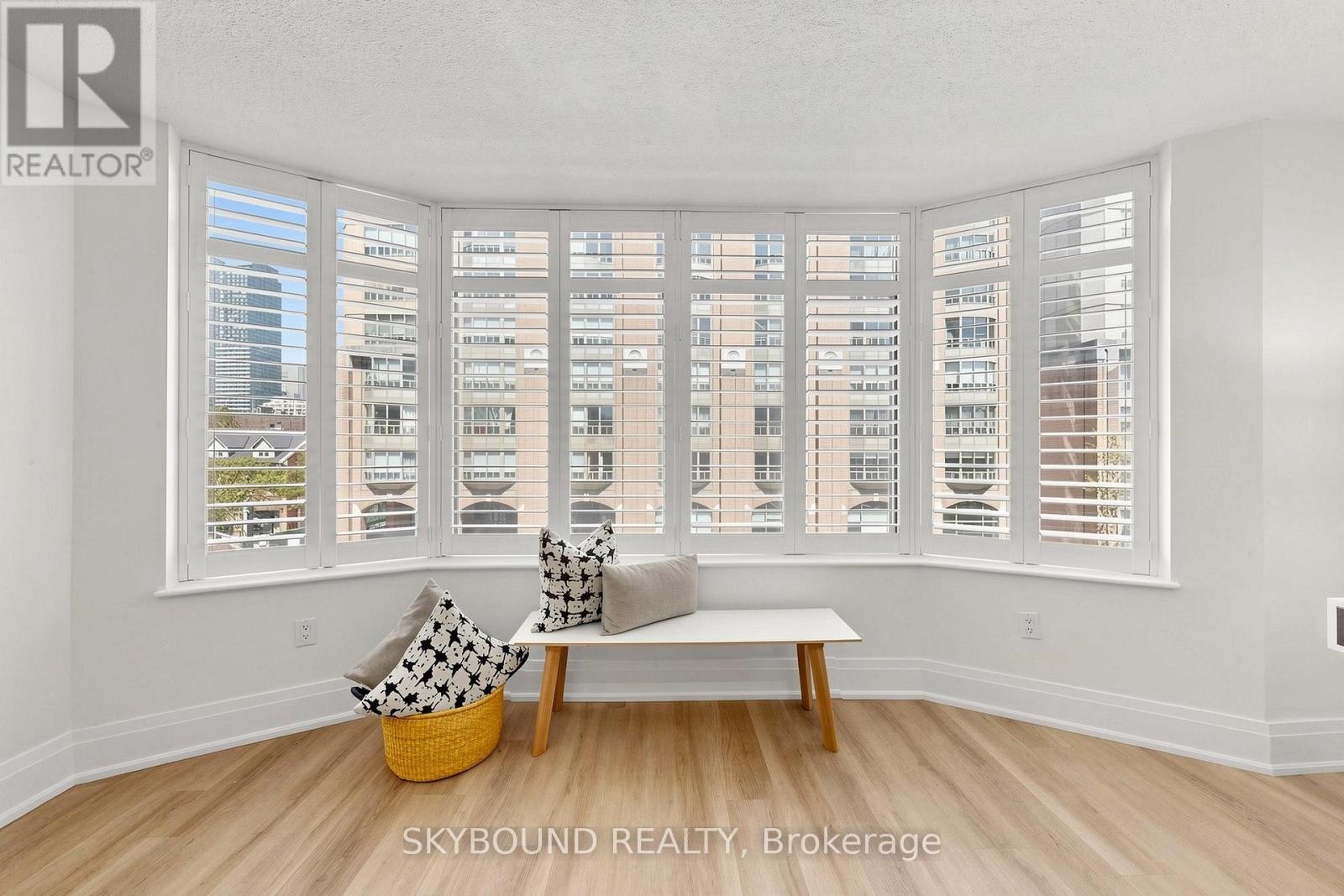 #401 135 GEORGE STREET S - 13