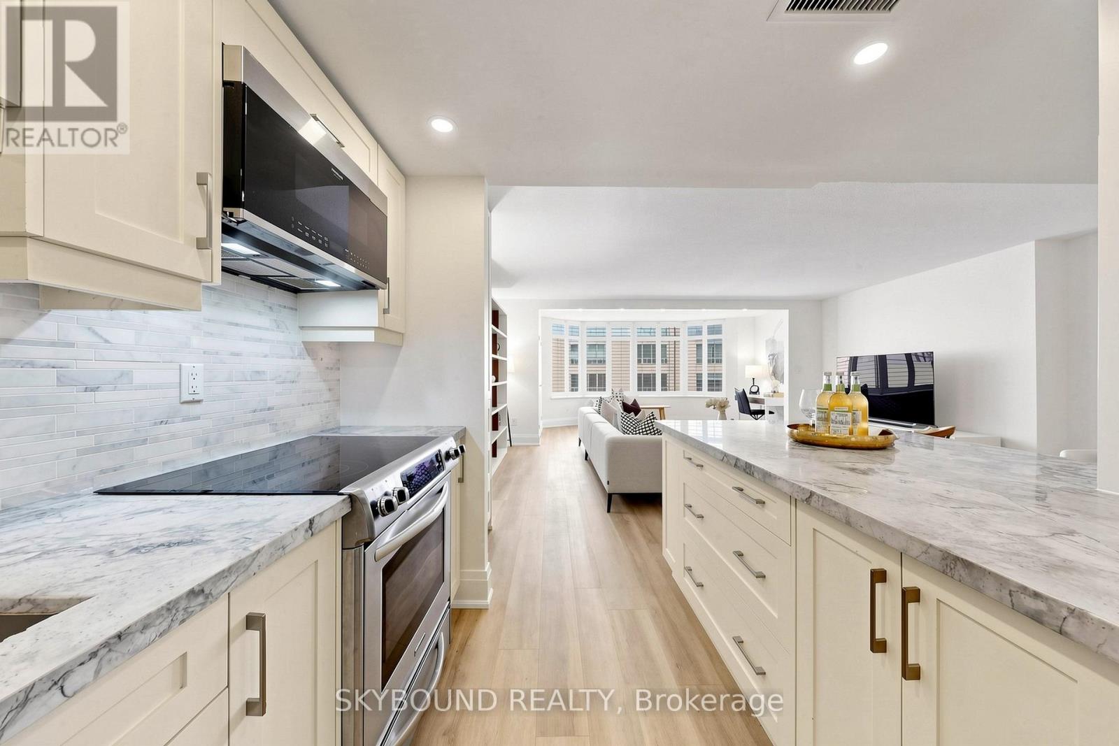 #401 135 GEORGE STREET S - 19