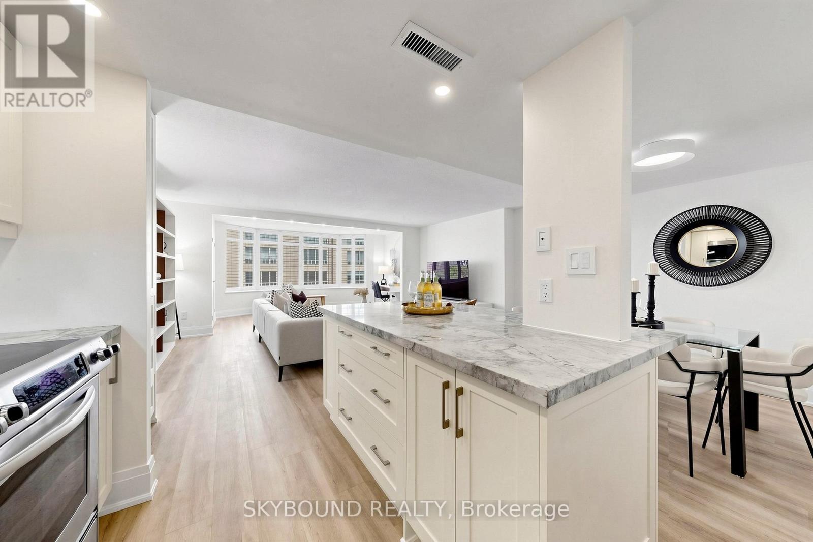 #401 135 GEORGE STREET S - 20