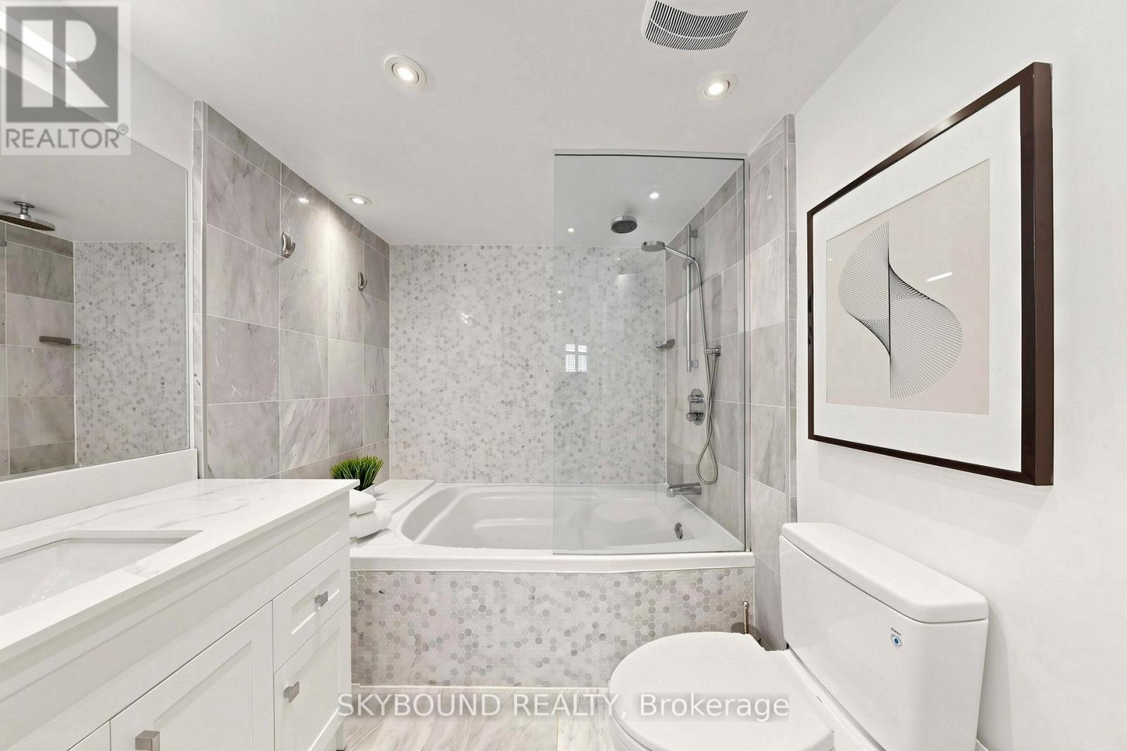 #401 135 GEORGE STREET S - 29