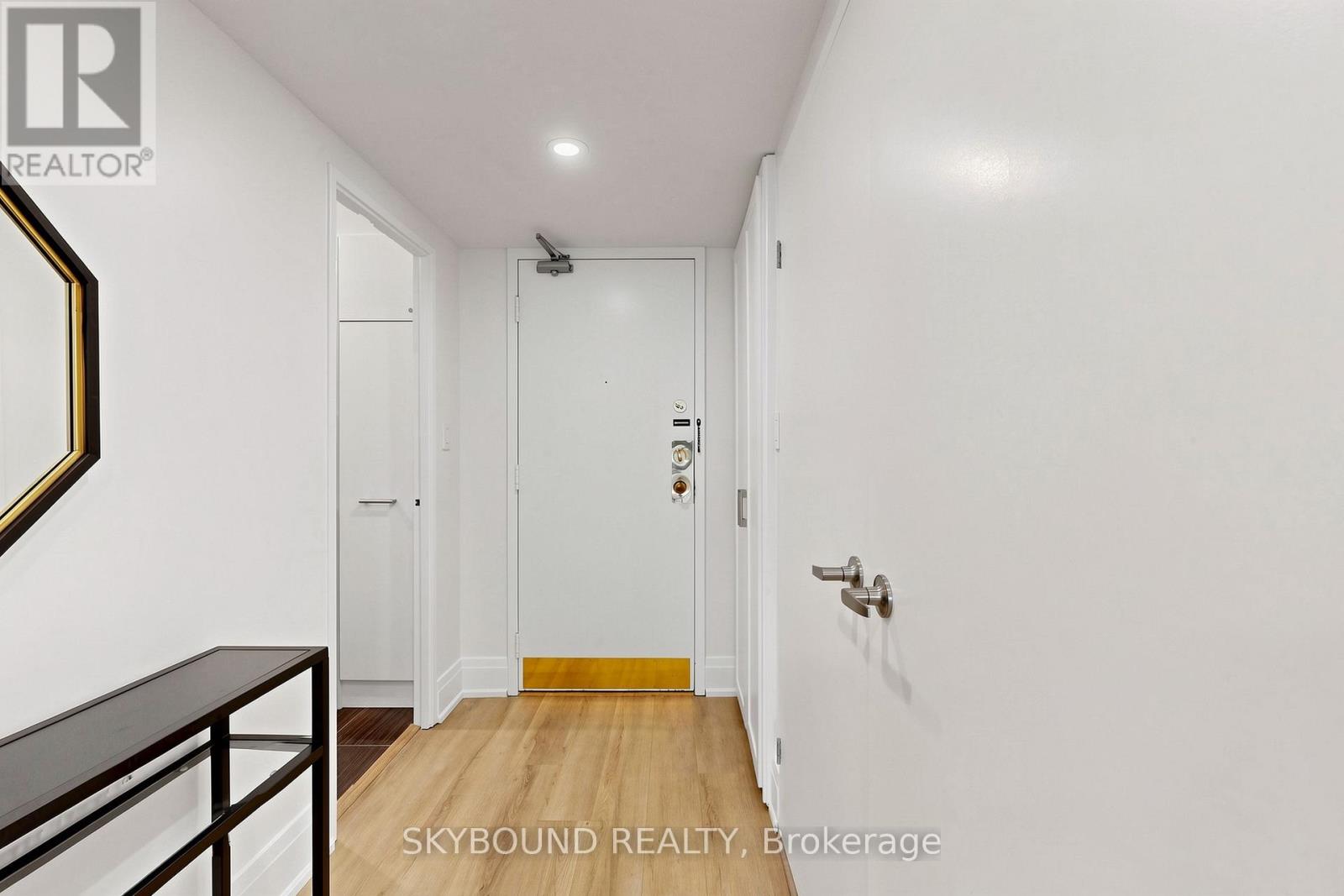 #401 135 GEORGE STREET S - 37