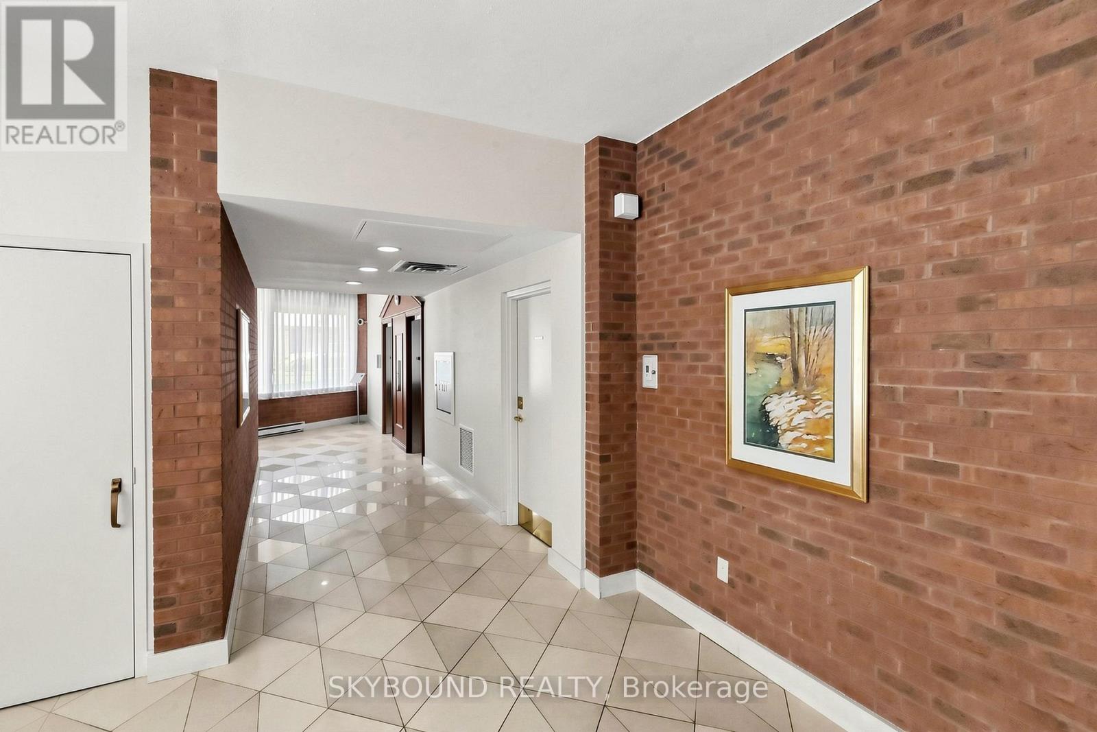 #401 135 GEORGE STREET S - 4