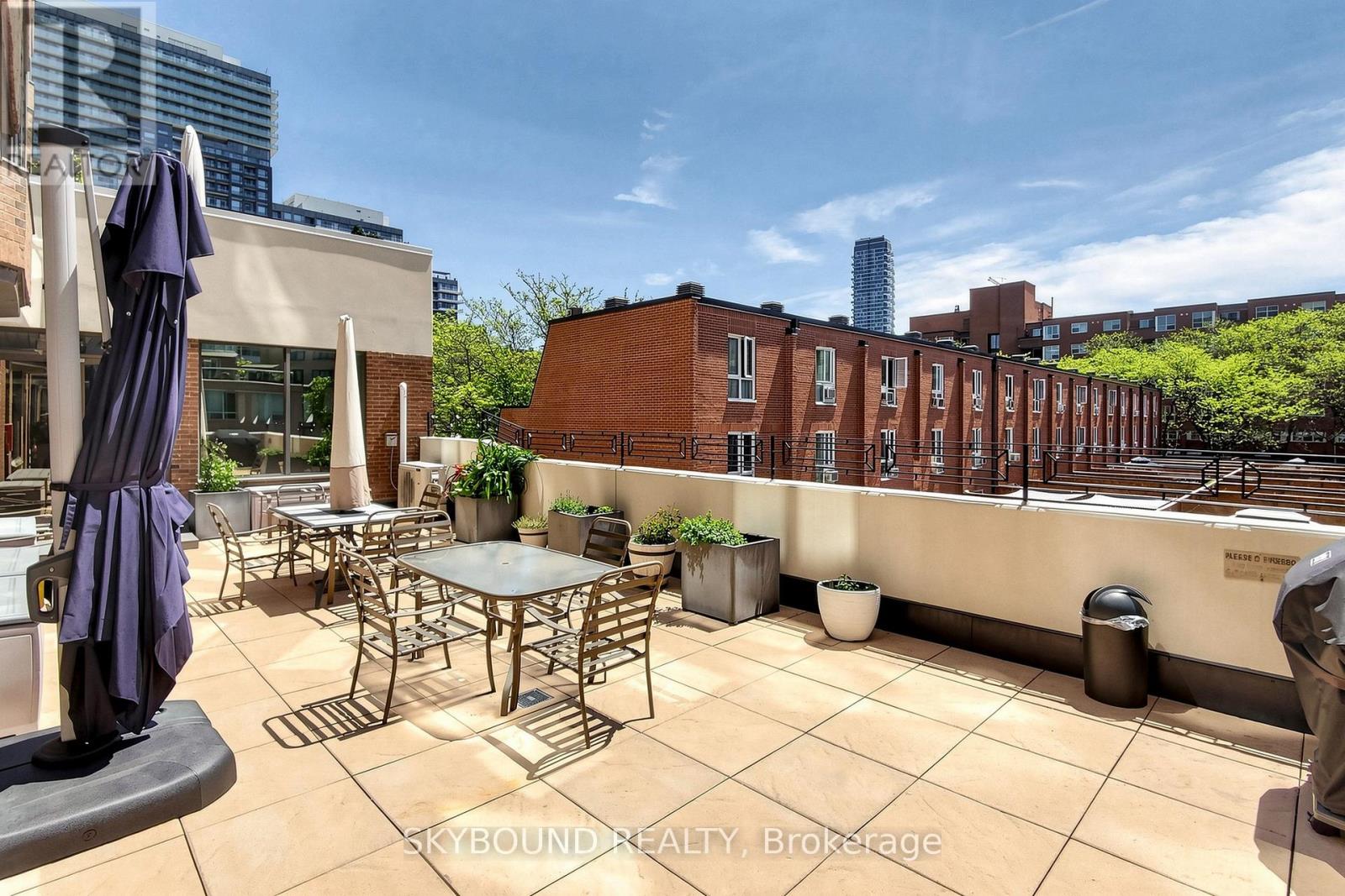 #401 135 GEORGE STREET S - 44