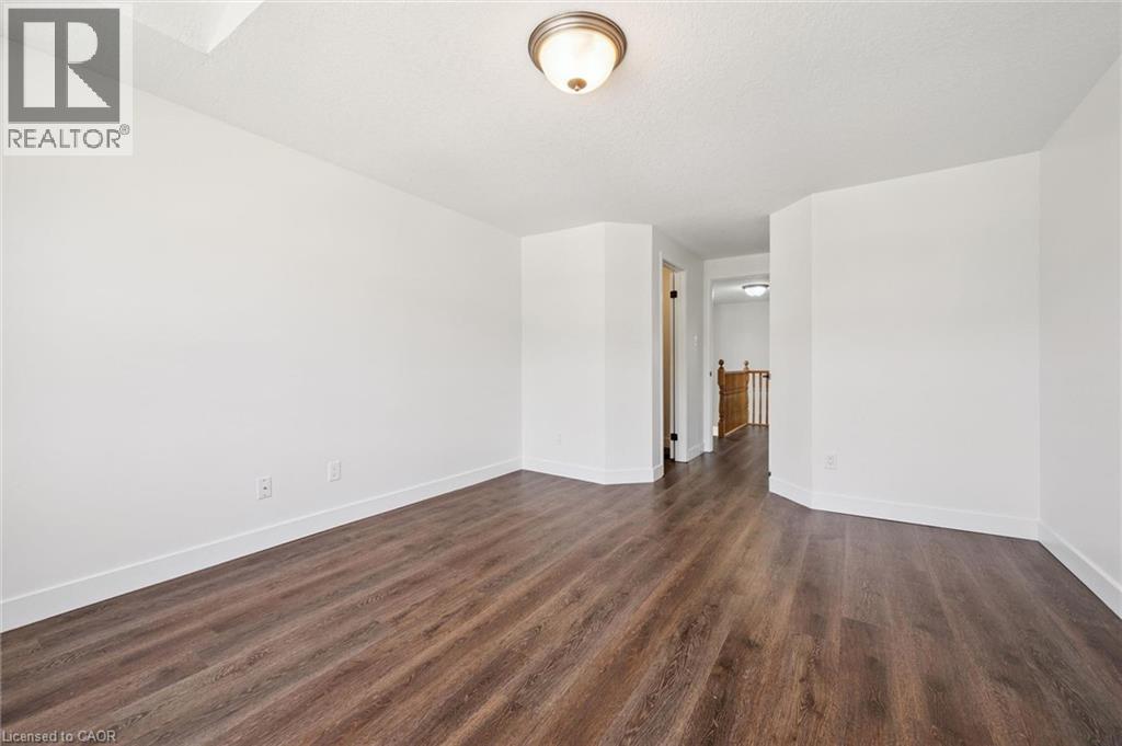 71 PEACH BLOSSOM Crescent - 21