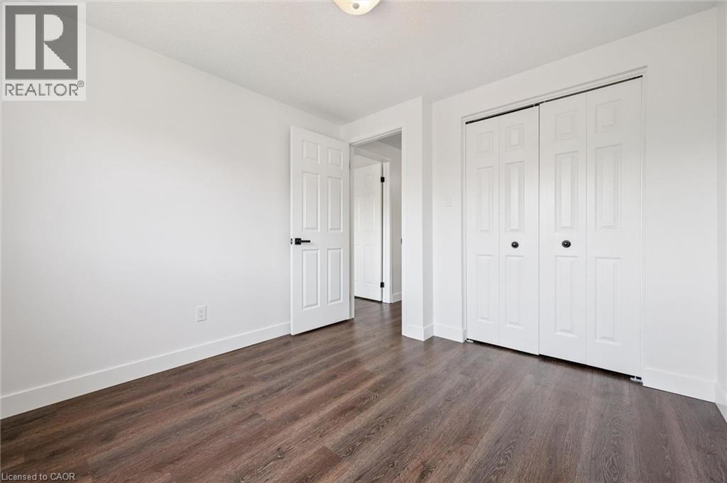 71 PEACH BLOSSOM Crescent - 29