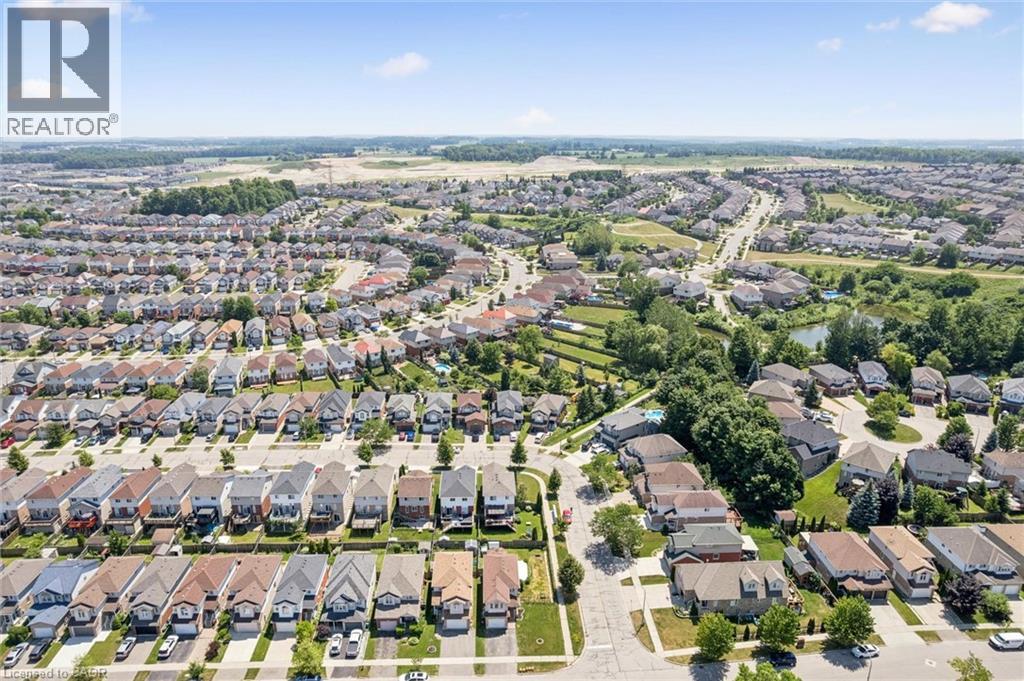71 PEACH BLOSSOM Crescent - 45