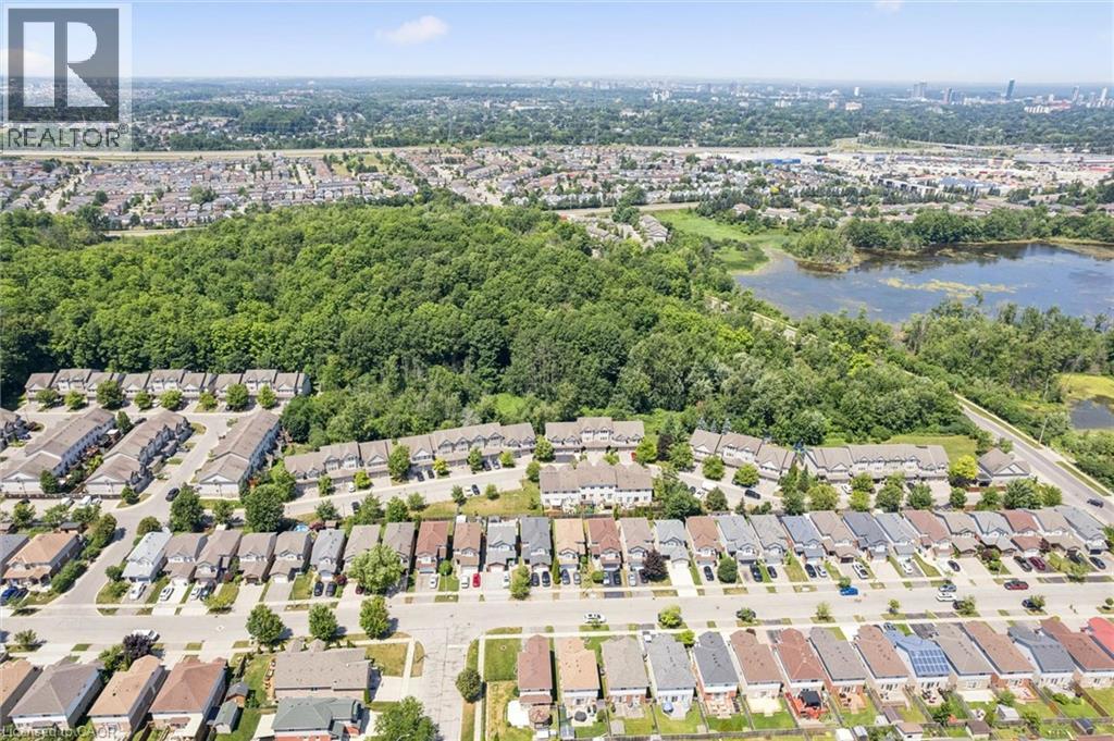 71 PEACH BLOSSOM Crescent - 47