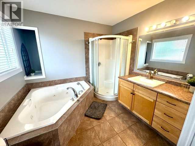 140 Pinnacle Boulevard - 11