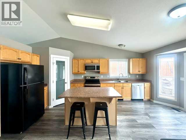 140 Pinnacle Boulevard - 2